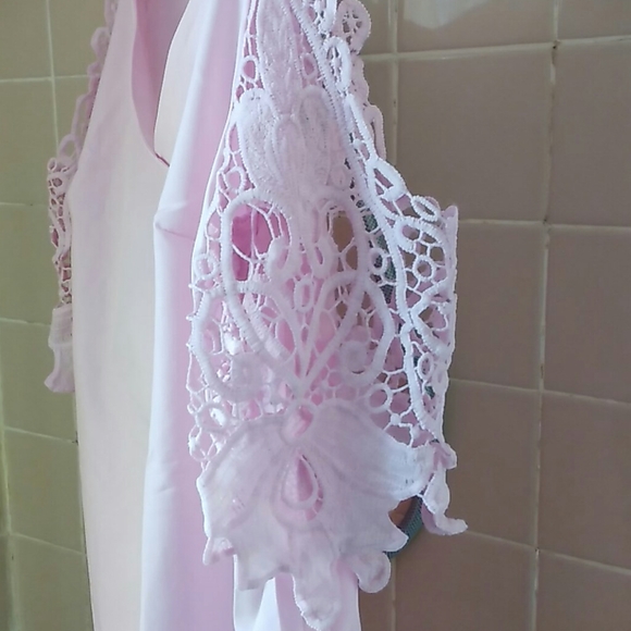 NWT Pretty Pink Top - Picture 2 of 3